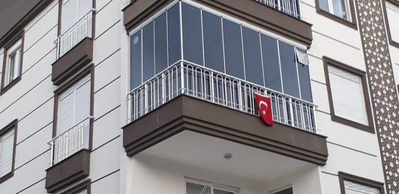 KEPEZ CAM BALKON